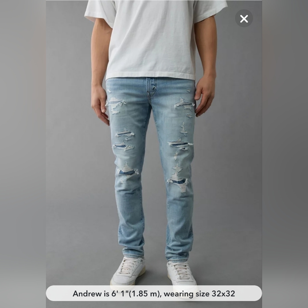 American Eagle Outfitters Light Blue Skinny Jeans